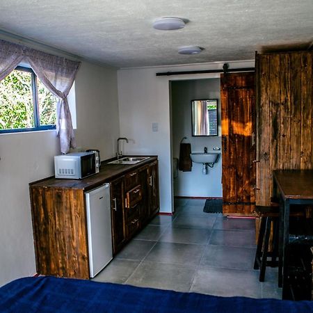 Peaceful 1-Bedroom Flatlet, 10 Min From The Beach เคปทาวน์ ภายนอก รูปภาพ