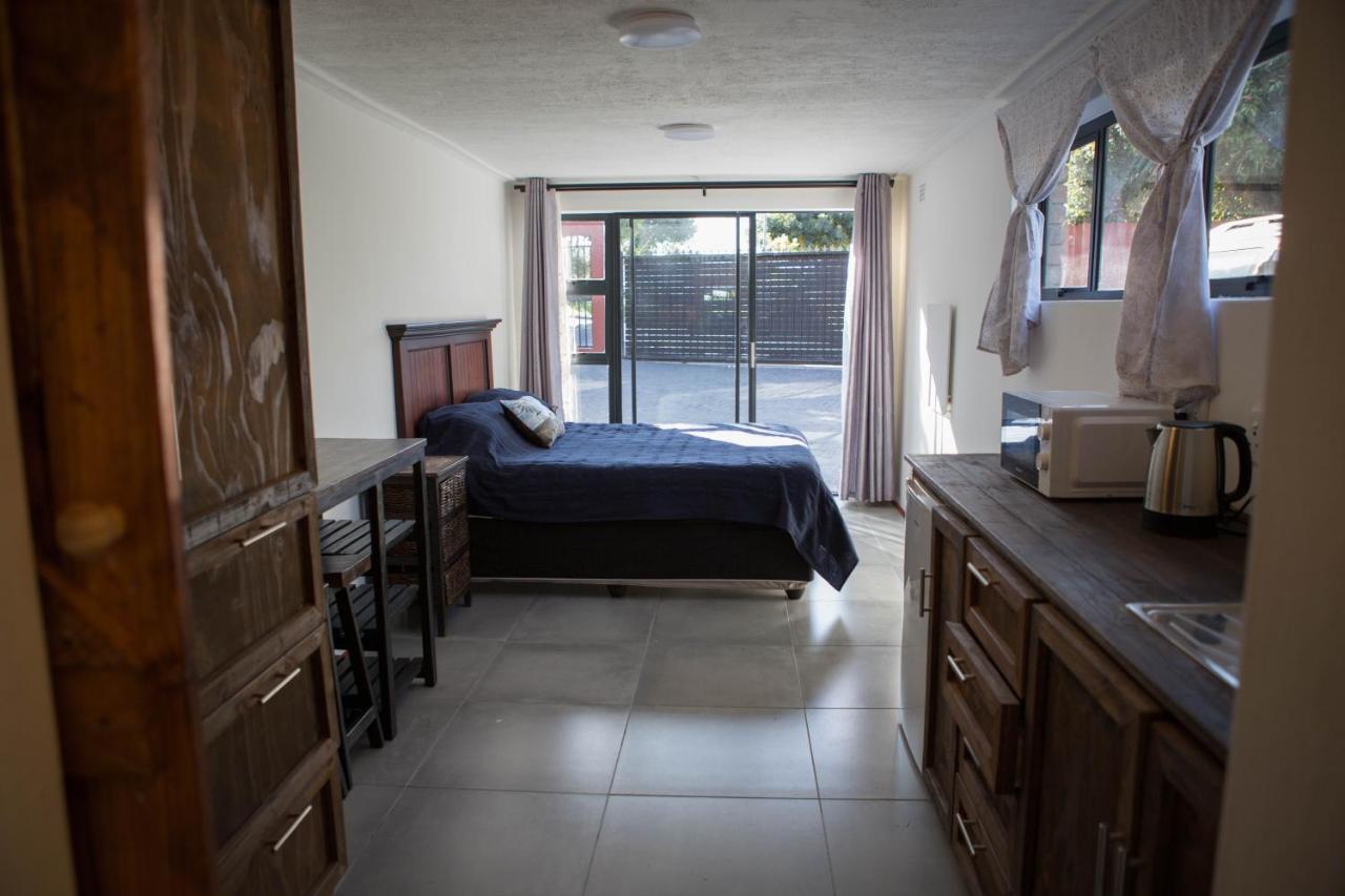 Peaceful 1-Bedroom Flatlet, 10 Min From The Beach เคปทาวน์ ภายนอก รูปภาพ